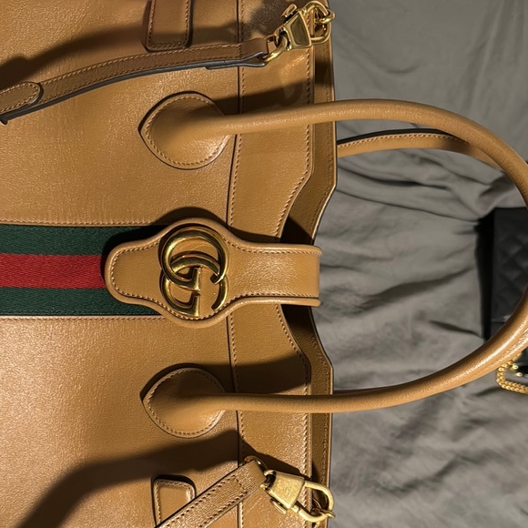 Gucci Tan Satchel with Gold Double G Logo and Stripe Detail - Picture 4 of 7